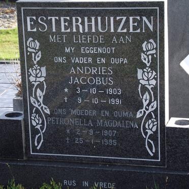 ESTERHUIZEN Andries Jacobus 1903-1991 &amp; Petronella Magdalena 1907-1995