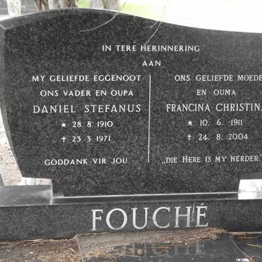 FOUCHE Daniel Stefanus 1910-1971 &amp; Francina Christina 1911-2004
