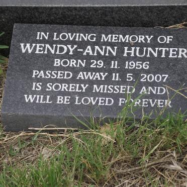 HUNTER Wendy-Ann 1956-2007