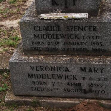 MIDDLEWICK Claude Spencer 1895-1956 &amp; Veronica Mary 1896-1970