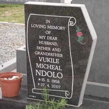 NDOLO Vukile Michael 1958-2007