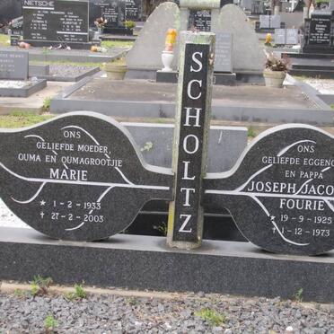 SCHOLTZ Joseph Jacobus Fourie 1925-1973 &amp; Marie 1933-2003