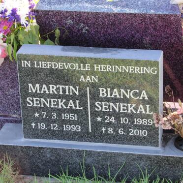 SENEKAL Martin 1951-1993 :: SENEKAL Bianca 1989-2010