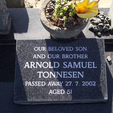 TONNESEN Arnold Samuel -2002