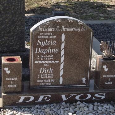 VOS Sylvia Daphne, de 1945-2002 :: VOS Dirk, de 1966-1966