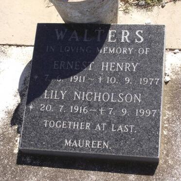 WALTERS Ernest Henry 1911-1977 :: NICHOLSON Lily 1916-1997