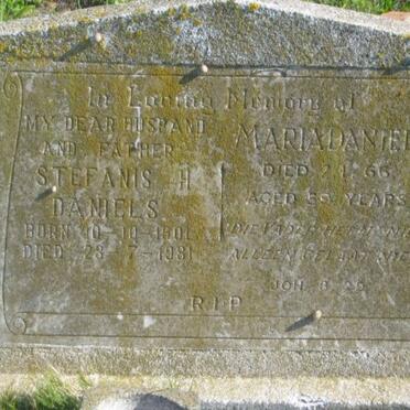 DANIELS Stefanis H. 1901-1981 &amp;  Maria -1966
