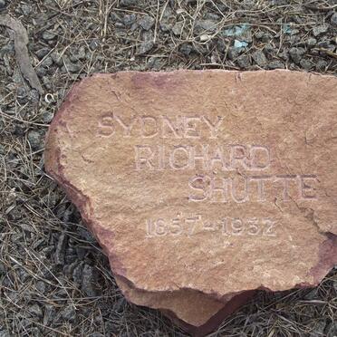 SHUTTE Sydney Richard 1857-1932 &amp; Flo 1871-1947