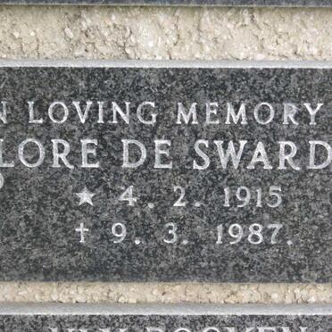 SWARDT Lore, de 1915-1987