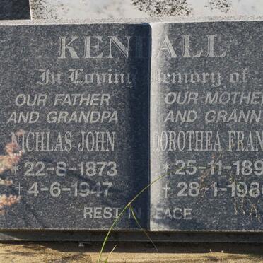 KENDALL Nichlas John 1873-1947 &amp; Dorothea Francis 1898-1986