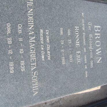BROWN Ronnie Eric 1933-1988 &amp; Hendrina Magrieta Sophia 1935-1999