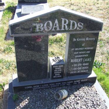 BOARDS Robert 1948-2001