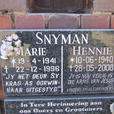 SNYMAN Hennie 1940-2008 &amp; Marie 1941-1996