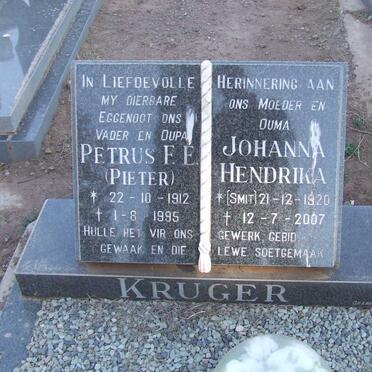 KRUGER Petrus F.E. 1912-1995 &amp; Johanna Hendrika SMIT 1920-2007