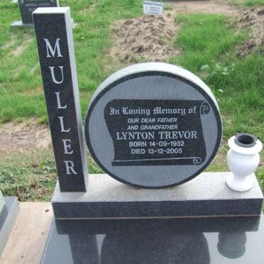 MULLER Lynton Trevor 1952-2005