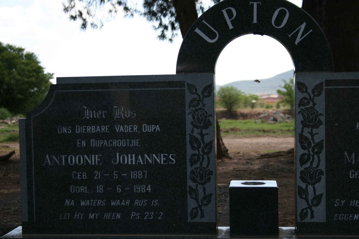 UPTON Antoonie Johannes 1887-1984