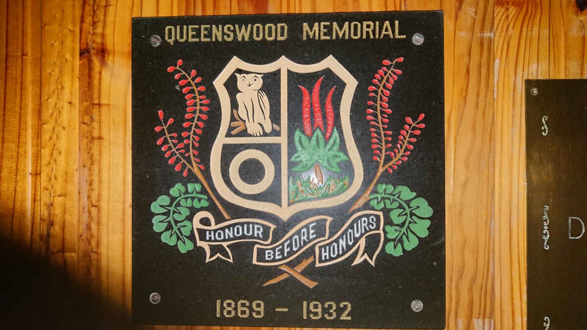 7. QUEENSWOOD MEMORIAL 1869-1932
