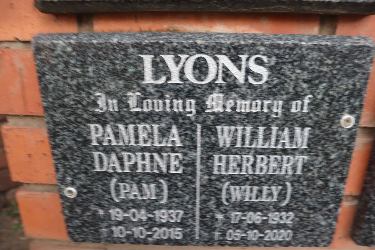 LYONS William Herbert 1932-2020 & Pamela Daphne 1937-2015 