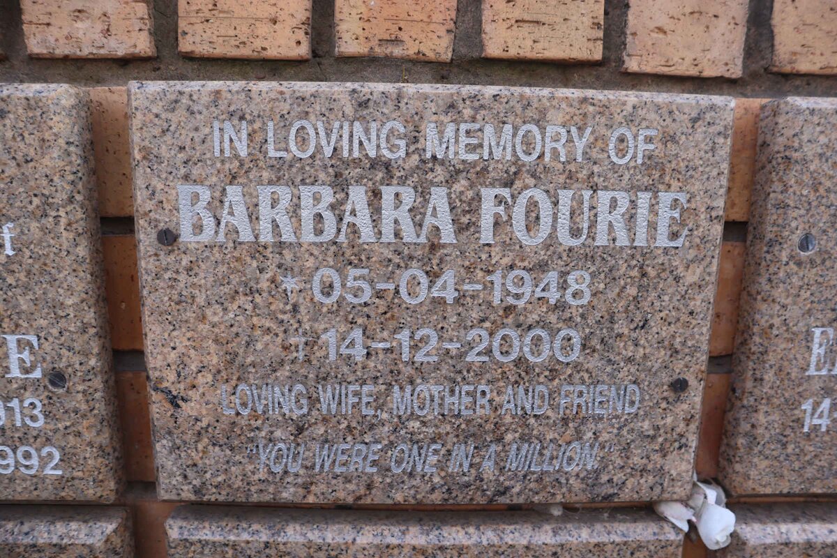 FOURIE Barbara 1948-2000