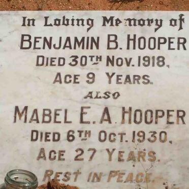 HOOPER Benjamin B. -1918 :: HOOPER Mabel E.A. -1930