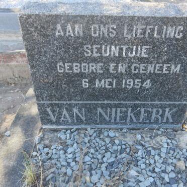 N - Vanne :: Surnames - N