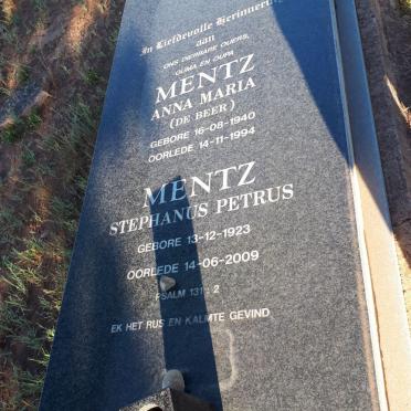 MENTZ Stephanus Petrus 1923-2009 &amp; Anna Maria DE BEER 1940-1994