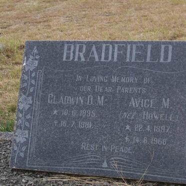 BRADFIELD Gladwin D.M. 1895-1981 &amp; Avice M. HOWELL 1897-1968