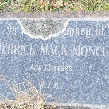 MONCUR Derrick Mack