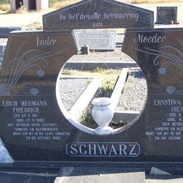 SCHWARZ Erich Hermann Friedrich 1911-1983 &amp; Ernestina Johanna HEUER 1913-2000
