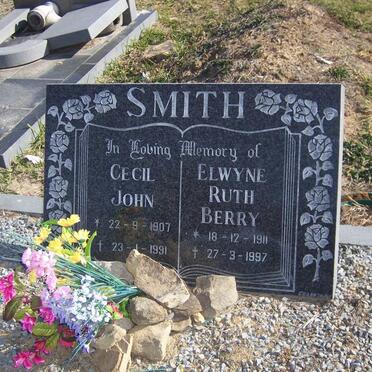 SMITH Cecil John 1907-1991 &amp; Elwyne Ruth BERRY 1911-1997
