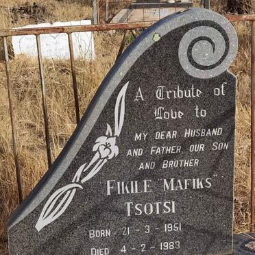 TSOTSI Fikile 1951-1983
