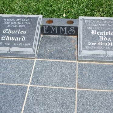 EMMS Charles Edward 1930-1999 &amp; Beatrice Ida BRADFIELD 1938-2007