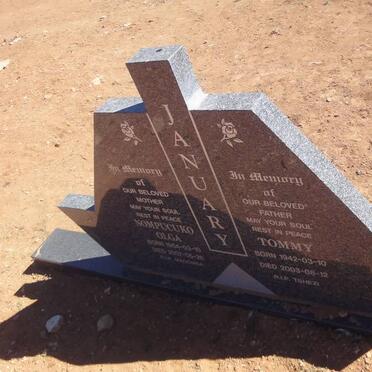 JANUARY Tommy 1942-2003 &amp; Nompucuko Olga 1934-2007