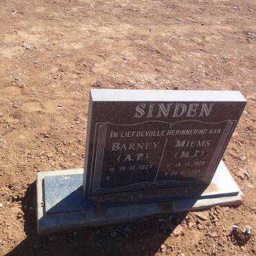 SINDEN A.P. 1927- &amp; M.J. 1928-2005