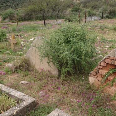 Eastern Cape, WILLOWMORE district, Baviaanskloof, Zand Vlakte 224, Congregational Church, cemetery