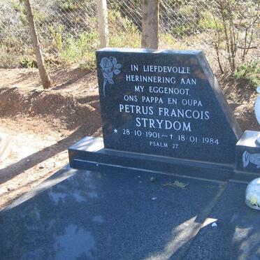 STRYDOM Petrus Francois 1901-1984 &amp; Martha Maria SENEKAL 1919-1992
