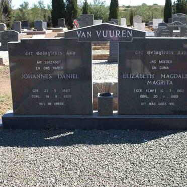 VUUREN Johannes Daniel, van 1887-1960 &amp; Elizabeth Magdalena Magrita KEMP 1902-1989