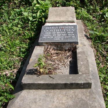 Eastern Cape, UMZIMVUBU district, Isilimela, NG Kerk / Church yard