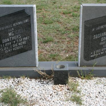 BONTHUYS M.G. 1898-1987 &amp; Susanna Francina RAS 1894-1974