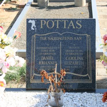 POTTAS Daniel Johannes 1927-200? &amp; Carolina Elizabeth 1931-