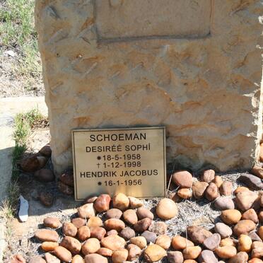SCHOEMAN Hendrik Jacobus 1956- &amp; Desiree Sophi 1958-1998