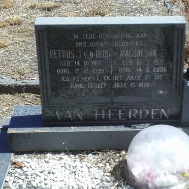 HEERDEN Petrus J. v.d. Berg, van 1912-1995 &amp; Magdalena E. 1917-2006