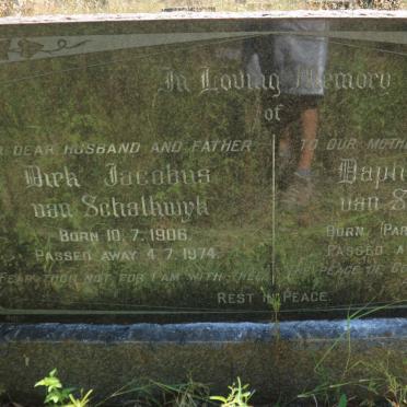 SCHALKWYK Dirk Jacobus, van 1906-1974 &amp; Daphne Lucie PARKES 1911-2004