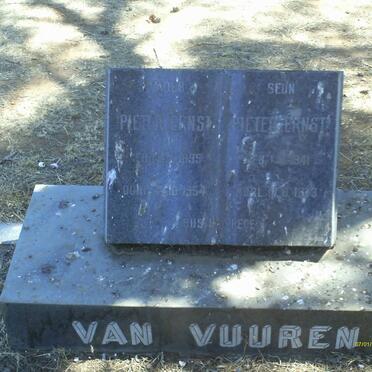 VUUREN Pieter Ernst, van 1899-1954 :: VAN VUUREN Pieter Ernst 1941-19?3 