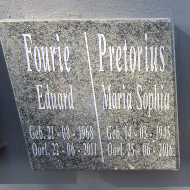 FOURIE Eduard 1968-2011 :: PRETORIUS Maria Sophia 1945-2016