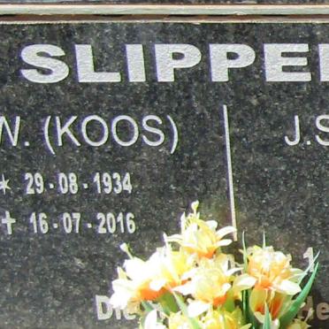SLIPPERS J.C.W. 1934-2016 & J.S. 1937-2012