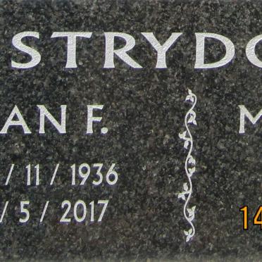 STRYDOM Jan F. 1936-2017 & Maria M. 1949 -