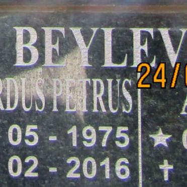 BEYLEVELD Gerhardus Petrus 1975-2016 &amp; Anneke 1970-