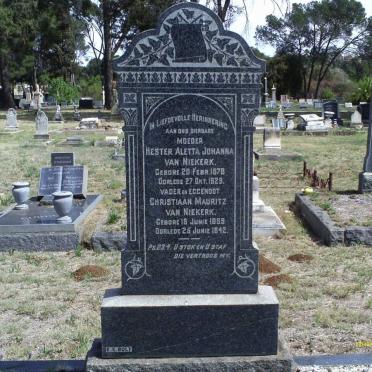 NIEKERK Christiaan Mauritz, van 1889-1942 &amp; Hester Aletta Johanna 1878-1929