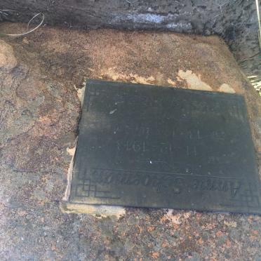 SCHOEMAN Annie 1913-2003